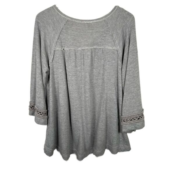 Free People Oversized Split Boatneck Bell Sleeve Crotchet Hi-Lo Raw Hem Thermal - Picture 2 of 5